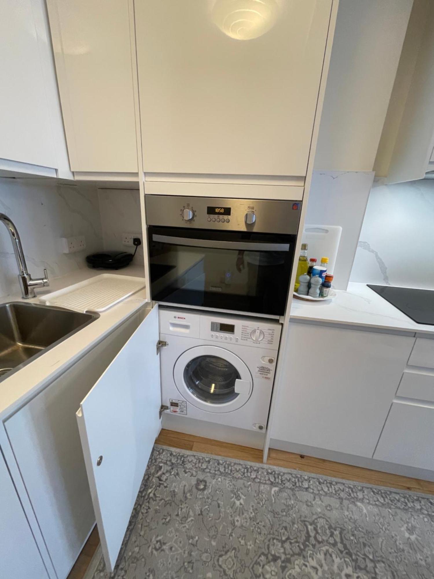 Sela House - Luton Airport Apartment Bagian luar foto